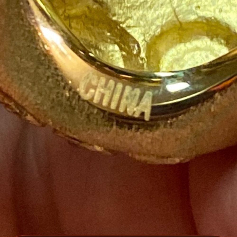 Big Statement Ring! - image 4